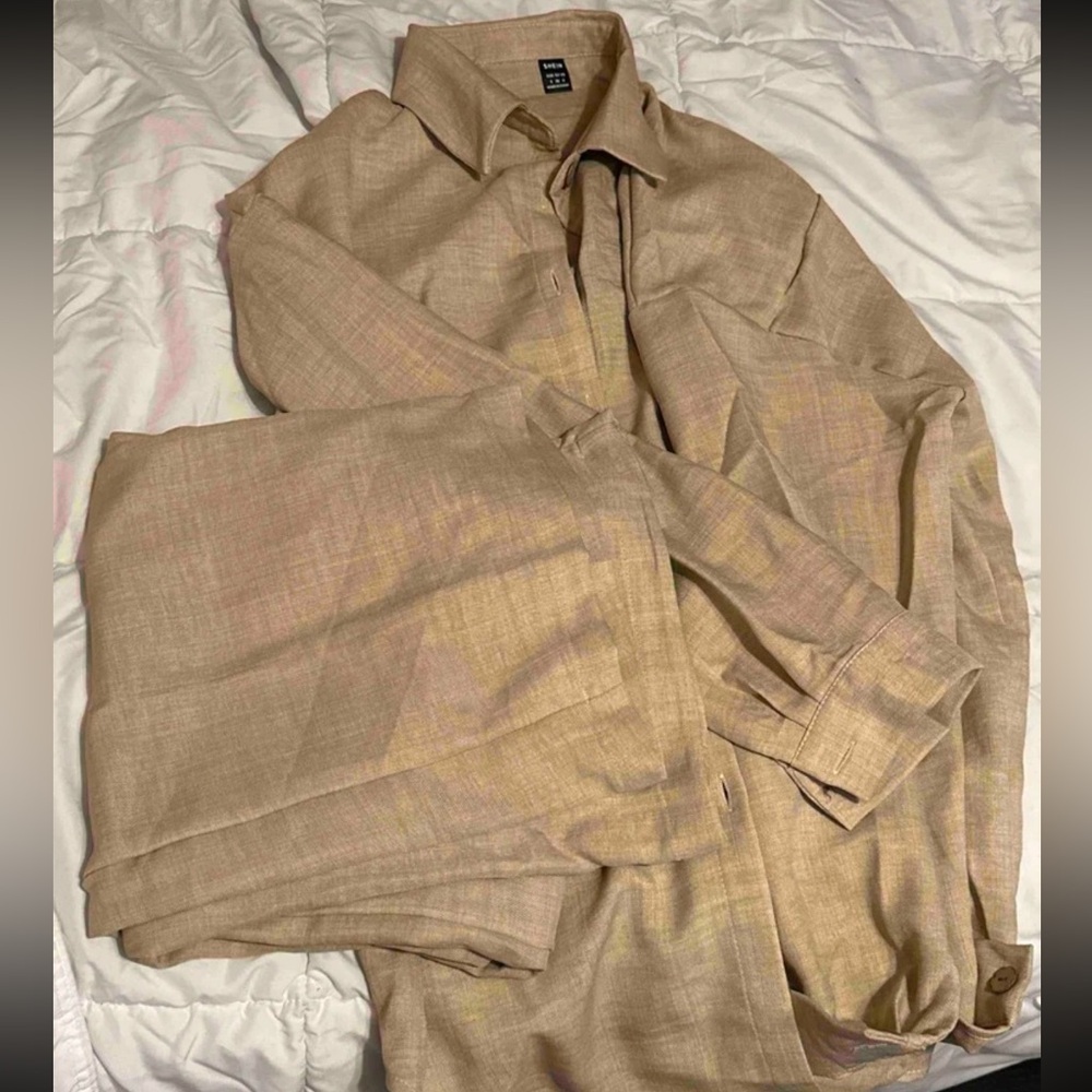 Beige Linen Set - Picture 3 of 3